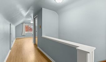 9804 Hubert Ave, Allen Park, MI 48101