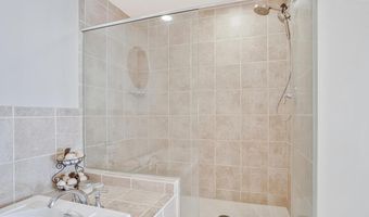 66 FRANKLIN St #20, Annapolis, MD 21401