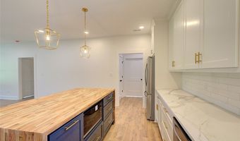 408 Edgewood Dr, Belton, SC 29627