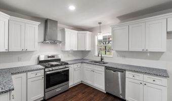 1001 Dale Dr, Benton, LA 71006