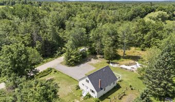 11 Old County Rd, Appleton, ME 04862