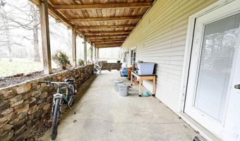 260 Lovers Ln NE, Armuchee, GA 30105