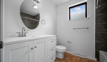 47 S 16th St, Airville, PA 15203