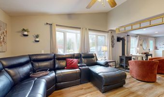 22 Cote Dr, Arundel, ME 04046