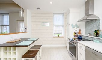866 E 6th St 1, Boston, MA 02127