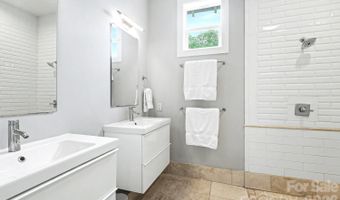 904 36th St, Charlotte, NC 28205
