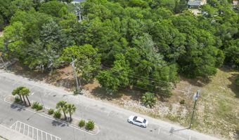 510 30th Ave S, Atlantic Beach, SC 29582