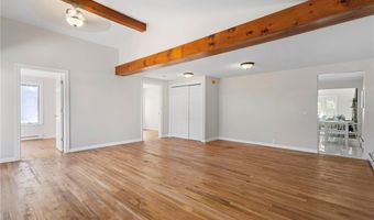 400 Schooner Ave, Jamestown, RI 02835