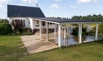 1054 Penny Morris Rd, Baxley, GA 31513