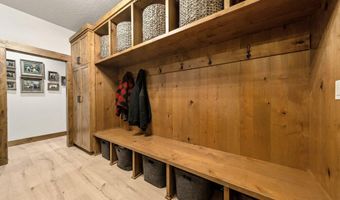 29131 N Hindman St, Athol, ID 83801