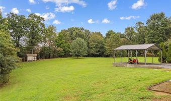 1222 Bryant Mill Rd, Ararat, NC 27007