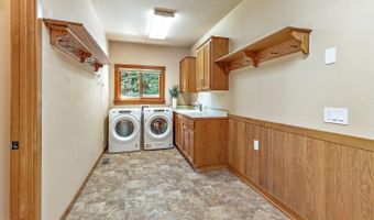 550 Crowson Rd, Ashland, OR 97520