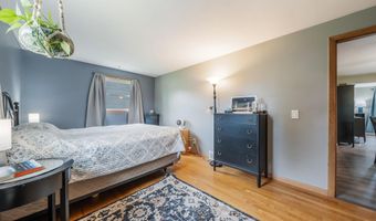 3030 N MORRISON St, Appleton, WI 54911