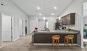 1547 Arrow Dr, Ashland, OH 44805