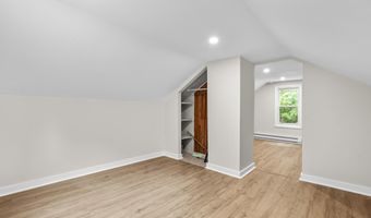 97 Padanaram Rd, Danbury, CT 06811