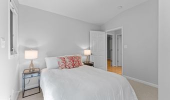 6829 LITTLE RIVER Tpke, Annandale, VA 22003