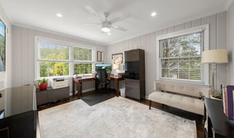 6709 PEMBERTON St, Bethesda, MD 20817