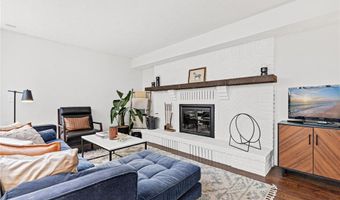401 River Ln, Anoka, MN 55303