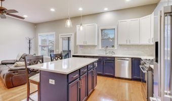 1506 W NORTHWEST Hwy, Arlington Heights, IL 60004