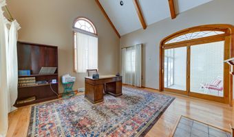 9 University Pl, Amsterdam, NY 12010