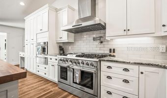 2255 Plantation Dr, Beaufort, SC 29902