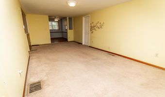 105 S Dubuque St, Albion, IA 50005