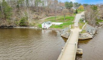 17 Footbridge Rd, Belfast, ME 04915