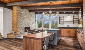 14122 Prairie Rd NW, Andover, MN 55304