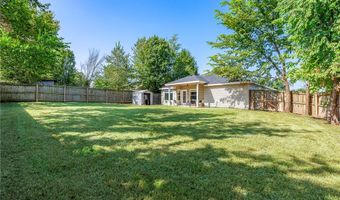 819 Tunbridge Dr, Bentonville, AR 72712