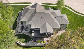 2055 Silver Maple Trl, North Liberty, IA 52317