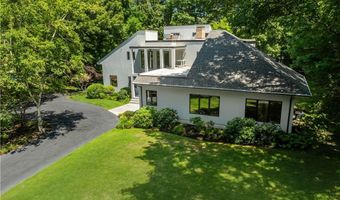 29 Dennell Dr, Lincoln, RI 02865