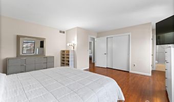 52 Westside Ave, Avenel, NJ 07001