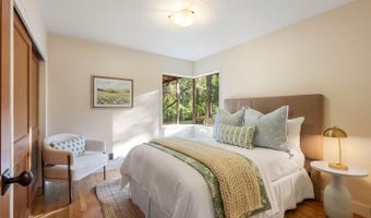 525 Keyes Ave, Angwin, CA 94508