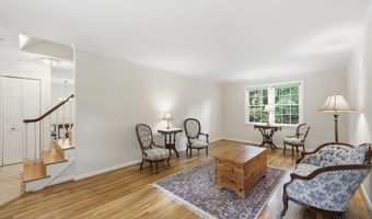 5004 LINETTE Ln, Annandale, VA 22003