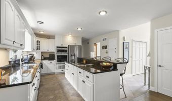 5 Lancaster Ln, Bourne, MA 02532