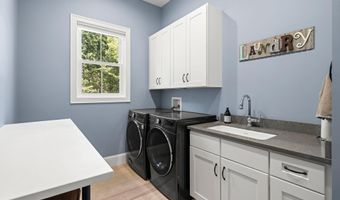 28 Brynn Ln, Alton, NH 03809