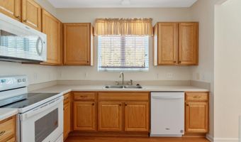 436 Eyam Hall Ln, Apex, NC 27502