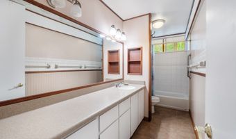 1350 Lopaka Pl, Kailua, HI 96734