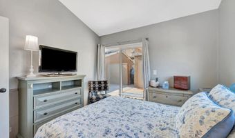 7700 Parkway Dr 17, La Mesa, CA 91942