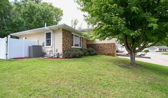 508 Rosemary Ln, Anamosa, IA 52205