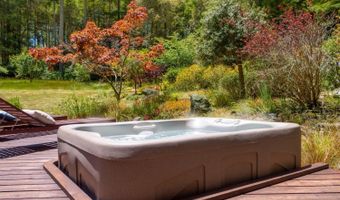 28581 Navarro Ridge Rd, Albion, CA 95410