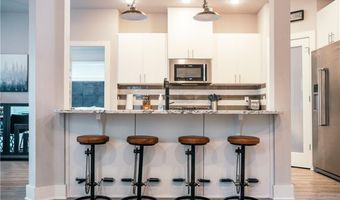 905 N Main St, Bentonville, AR 72712