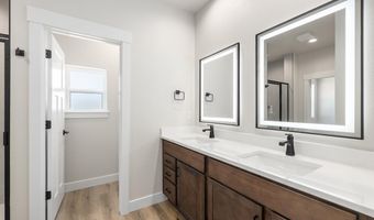 4061 SADDLEBACK Ln, Cheyenne, WY 82001