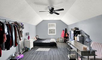 8426 Fort Sumter Dr, Indianapolis, IN 46227