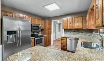 122 Nash Dr, Athens, TN 37303