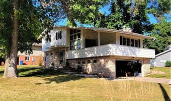 603 S Williams St, Algona, IA 50511