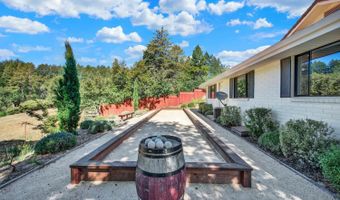 875 White Cottage Rd N, Angwin, CA 94508