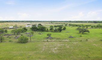 1764 E LOOP 1604 S, Adkins, TX 78101