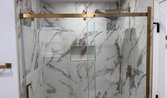 5623 GLENWOOD MEWS Dr, Alexandria, VA 22315