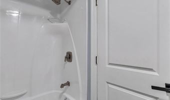 587 Central Ave, Johnston, RI 02919